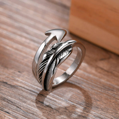 Feathered Elegance: Vintage-inspired Stainless Steel Ring