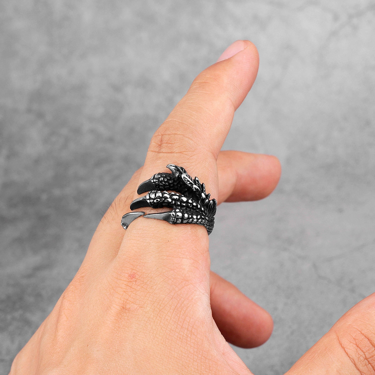 The Enchanting Dragon's Claw Steel Legend Ring