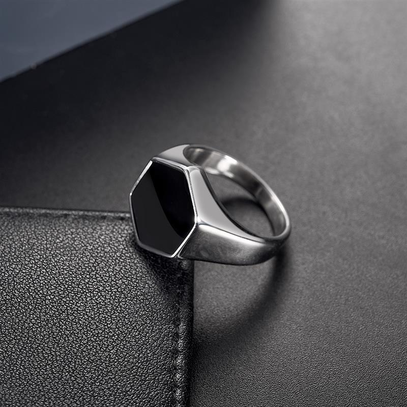 The HexaGeo Gold Silver Ring: A Modern Marvel of Geometry